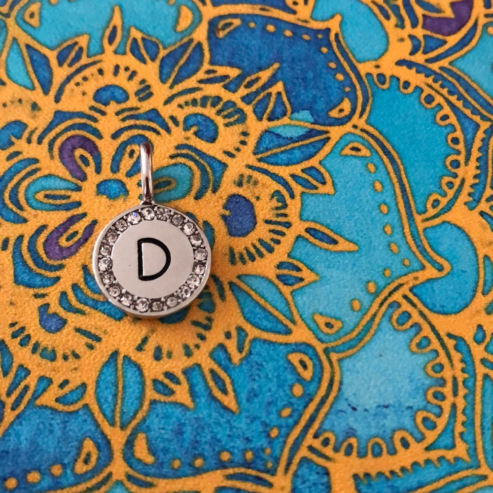 Tresors charm D